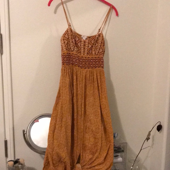 Xhilaration Dresses & Skirts - Maxi dress yellow💛🤍💛